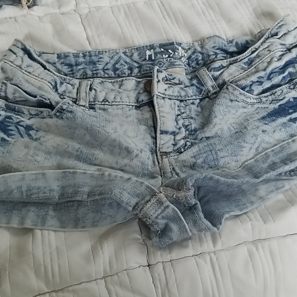 Mossimo Jean shorts size 3